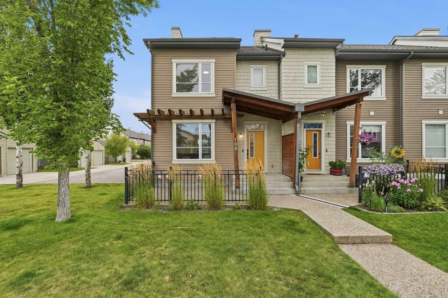 Property Photo:  189 Chapalina Square SE  AB T2X 0L5 