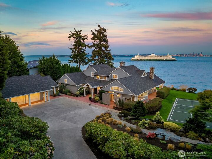Property Photo:  5216  Rockaway Beach Road NE  WA 98110 