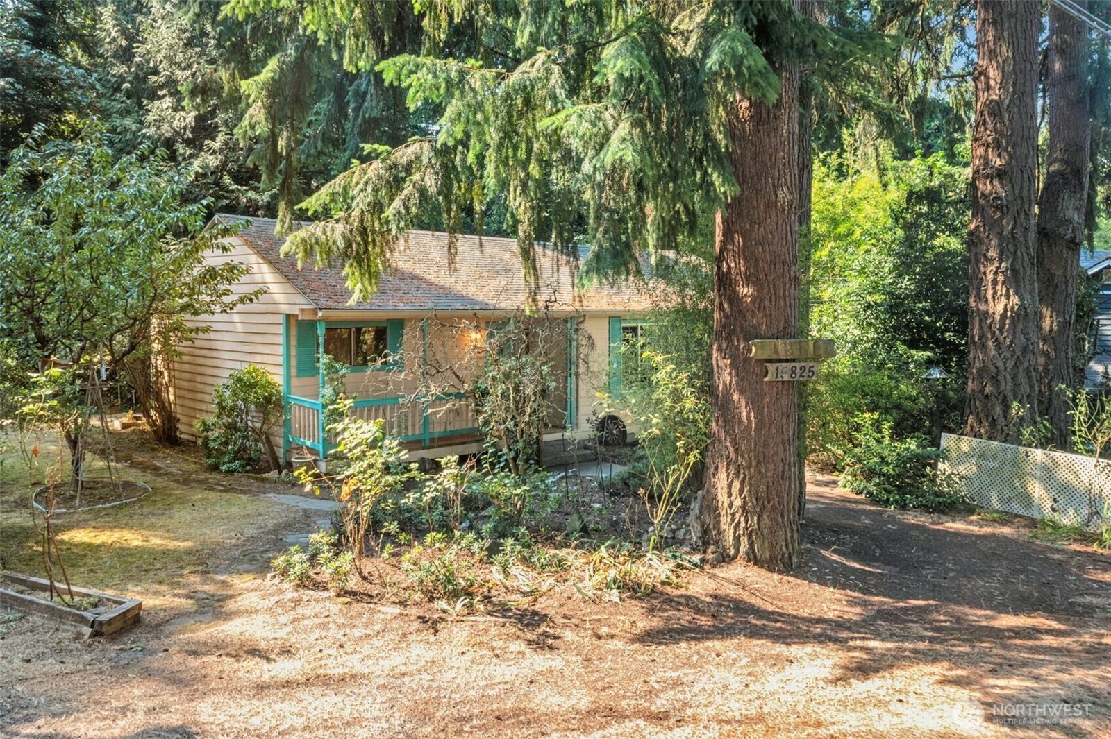 Property Photo:  15825  76th Place NE  WA 98028 