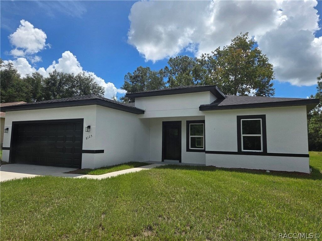 Property Photo: 8125 N Maltese Drive FL 34433