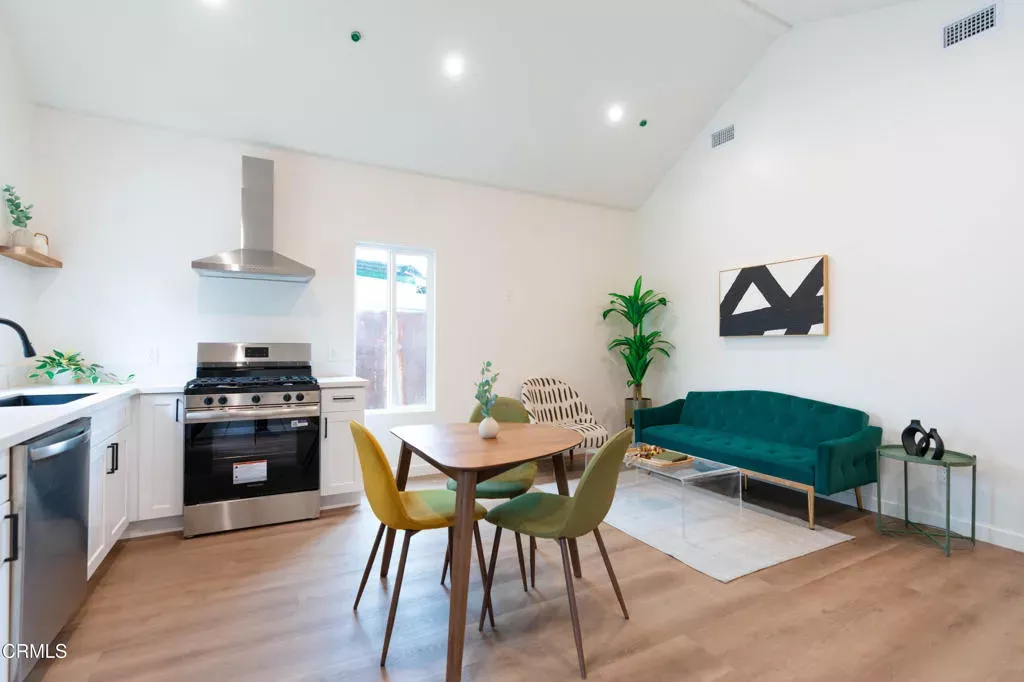 Property Photo: 2250 Gatewood Street CA 90031