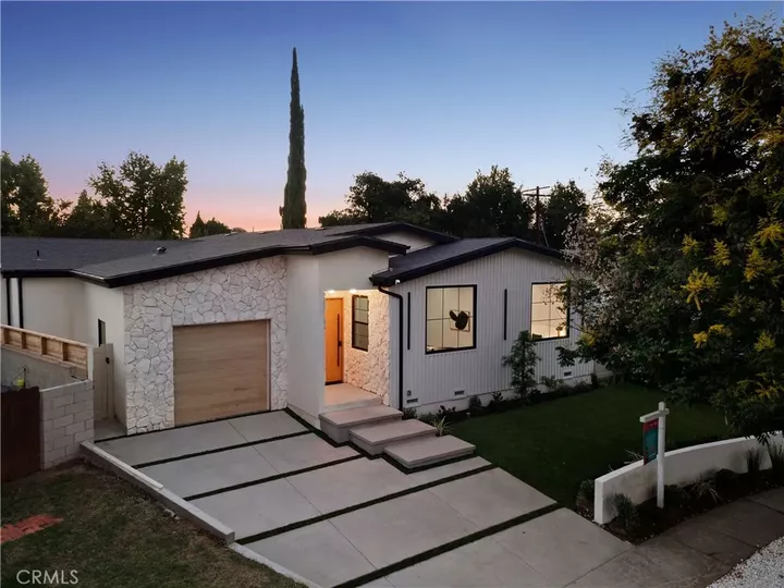 Property Photo: 18023 Tiara CA 91316