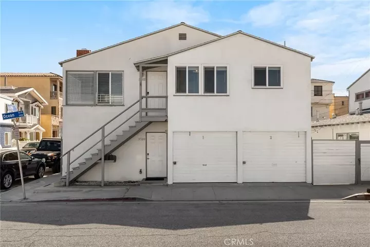 Property Photo:  5920 E Ocean Blvd  CA 90803 