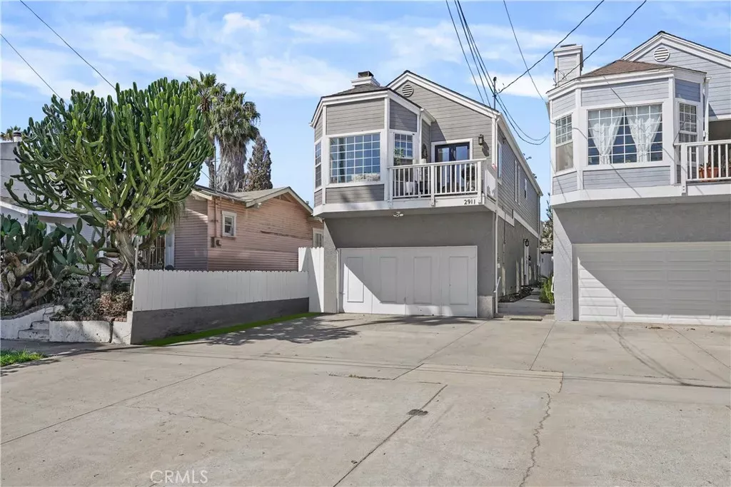 Property Photo:  2911 S Pacific  CA 90731 