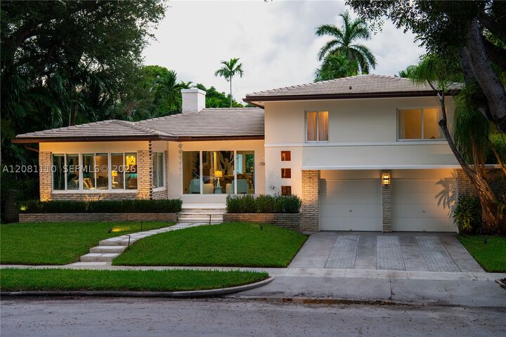 Property Photo:  1065 NE 96th St  FL 33138 