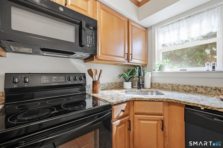Property Photo:  1 Concorde Way A6  CT 06096 