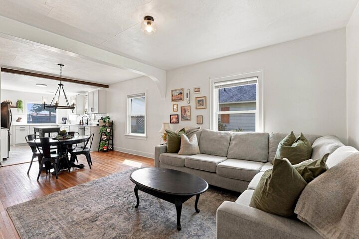 Property Photo:  2608 N Napa St  WA 99207 