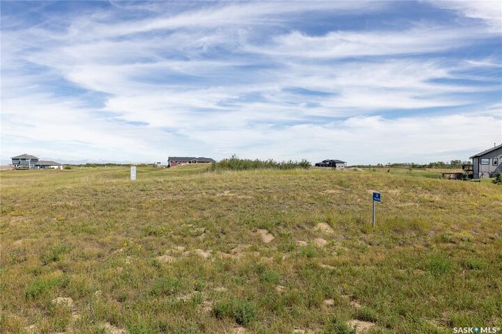 Property Photo:  20 Peace Road  SK S7K 4E2 