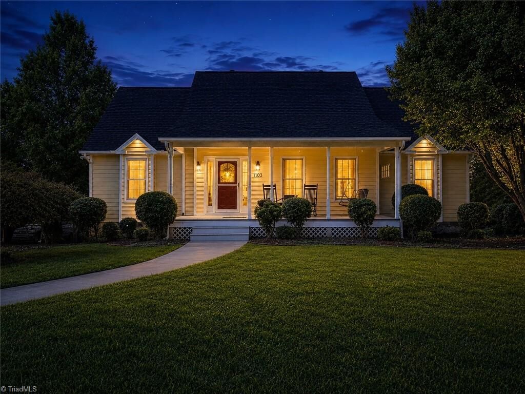 Property Photo:  1105 Deer Run Lane  NC 27055 