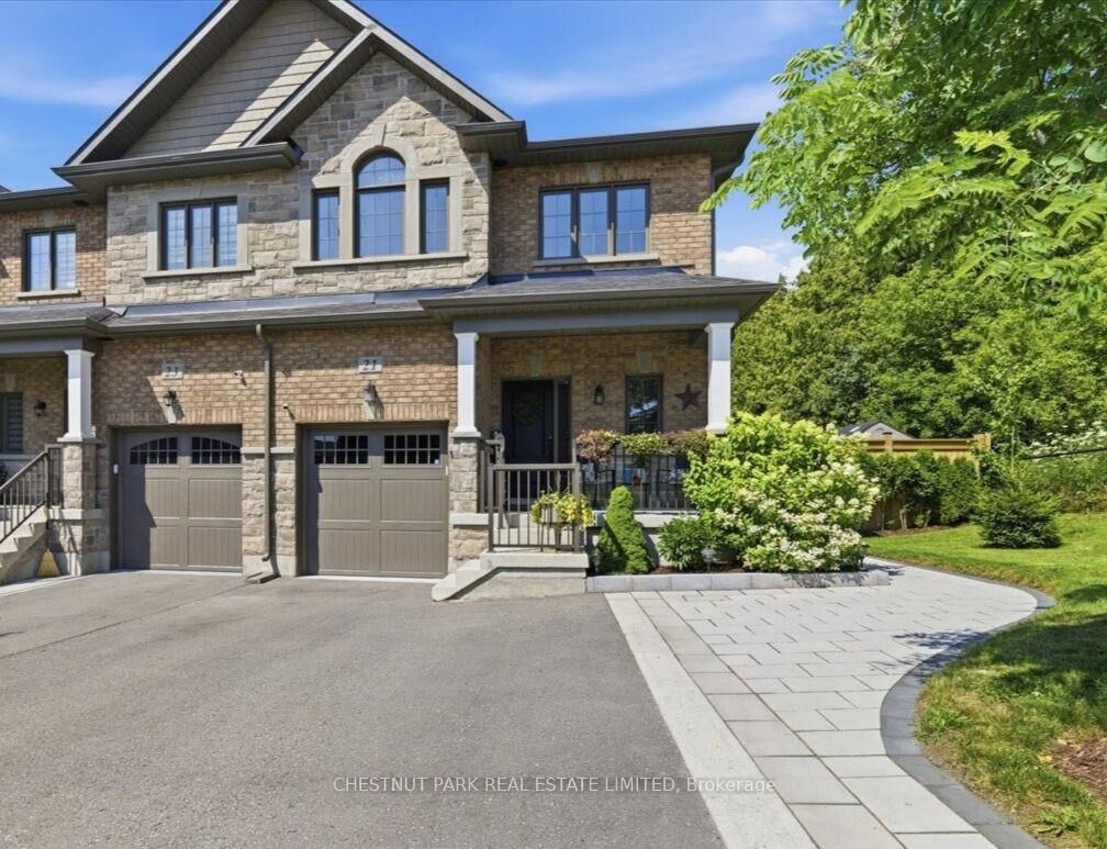 Property Photo:  21 Gord Matthews Way  ON L9P 0E9 