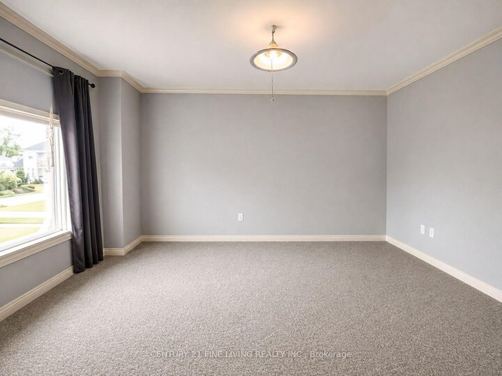 Property Photo:  146 Bradford Street 1  ON L4N 3B3 