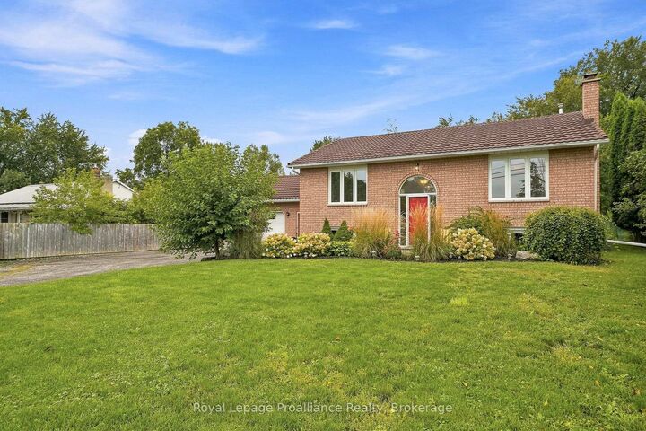 Property Photo:  131 Ashley Street  ON K0K 2B0 