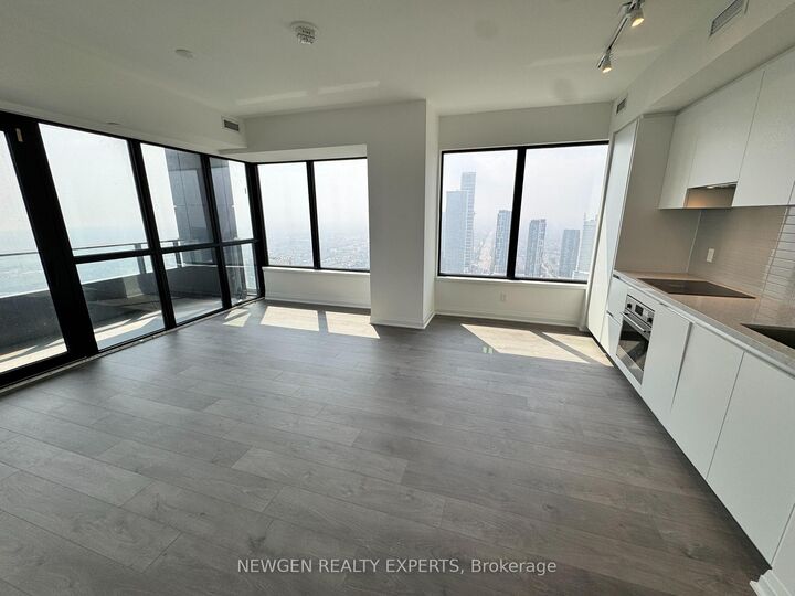 Property Photo:  4015 The Exchange N/A 5004  ON L5N 0N9 