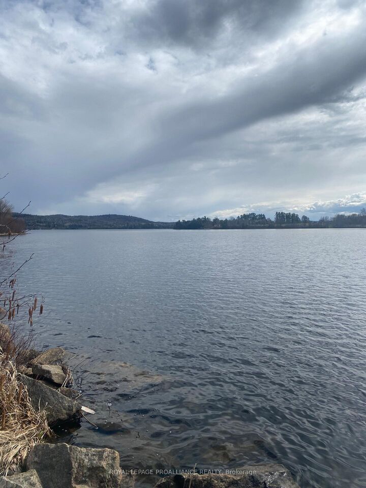 Property Photo:  107A Lakeshore Drive  ON K0J 1B0 