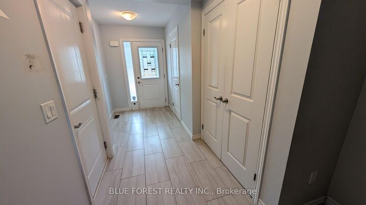 Property Photo:  3400 Castle Rock Place 104  ON N6L 0E4 