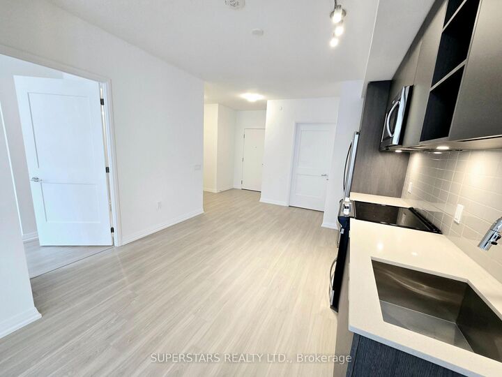 Property Photo:  50 Dunfield Avenue 814  ON M4S 0E4 