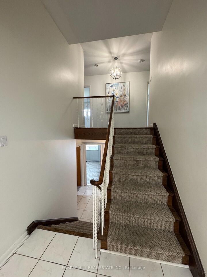 Property Photo:  3 Tokay Court  ON M3H 3V2 