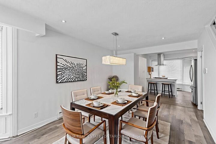 Property Photo:  55 Arbour Glen Crescent 19  ON N5Y 1Z9 