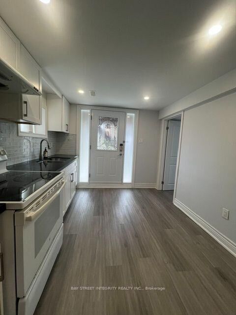 Property Photo:  4736 Wild Rose Street  ON L5M 5M6 