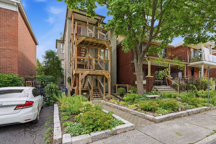51 Spadina Avenue 1 — photo 1