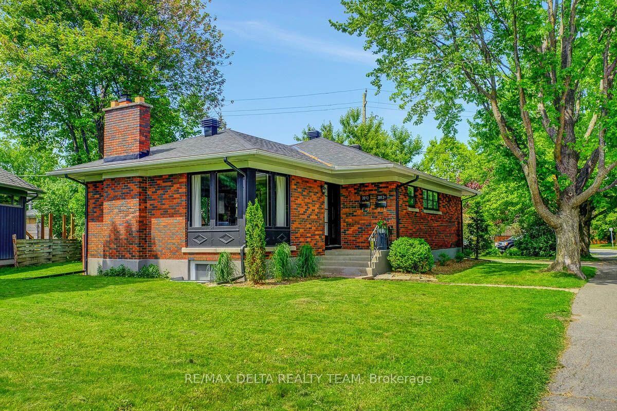 Property Photo:  2012 Haig Drive A  ON K1G 2K4 