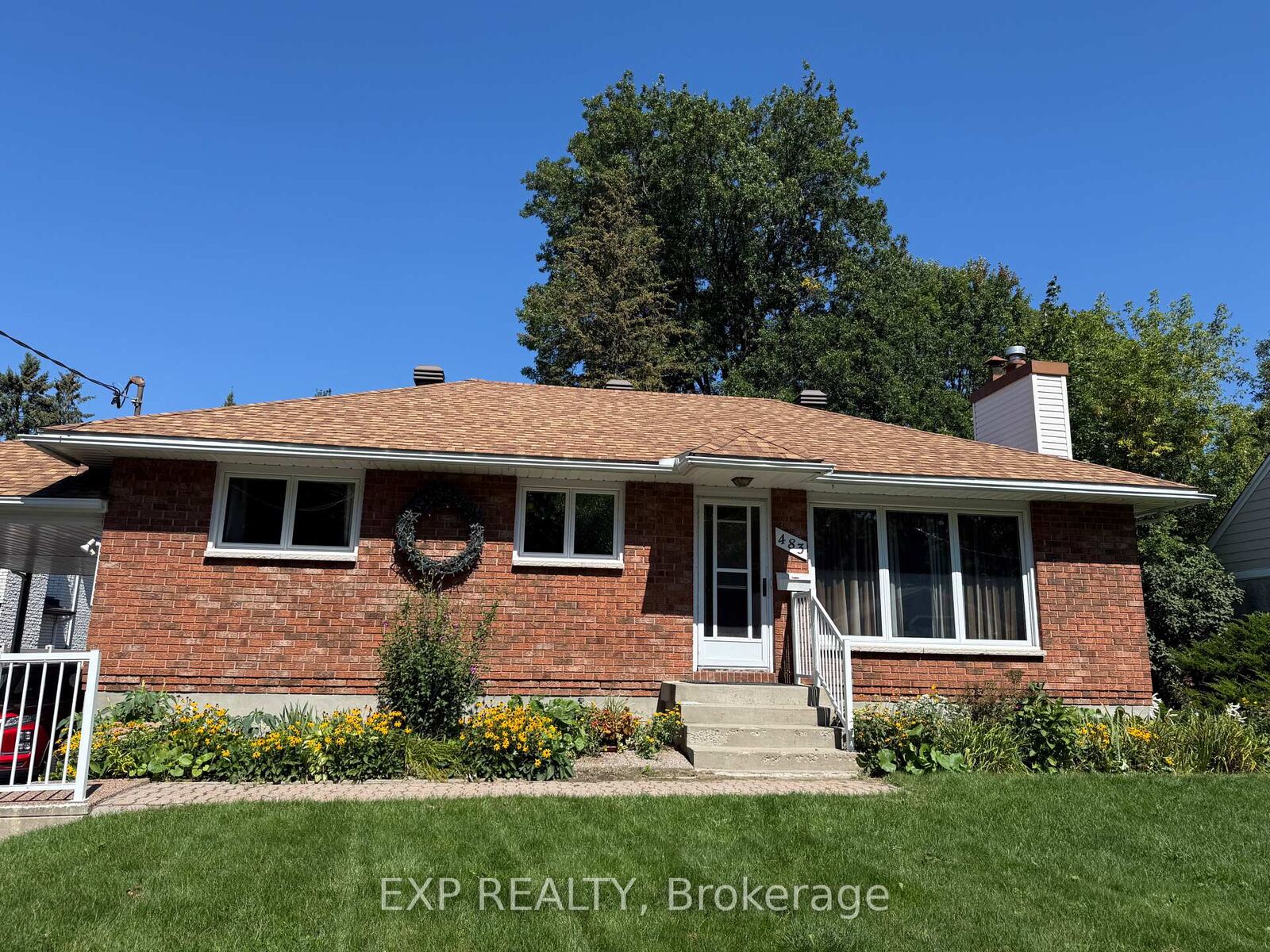 Property Photo:  483 Pleasant Park Road  ON K1H 5M9 