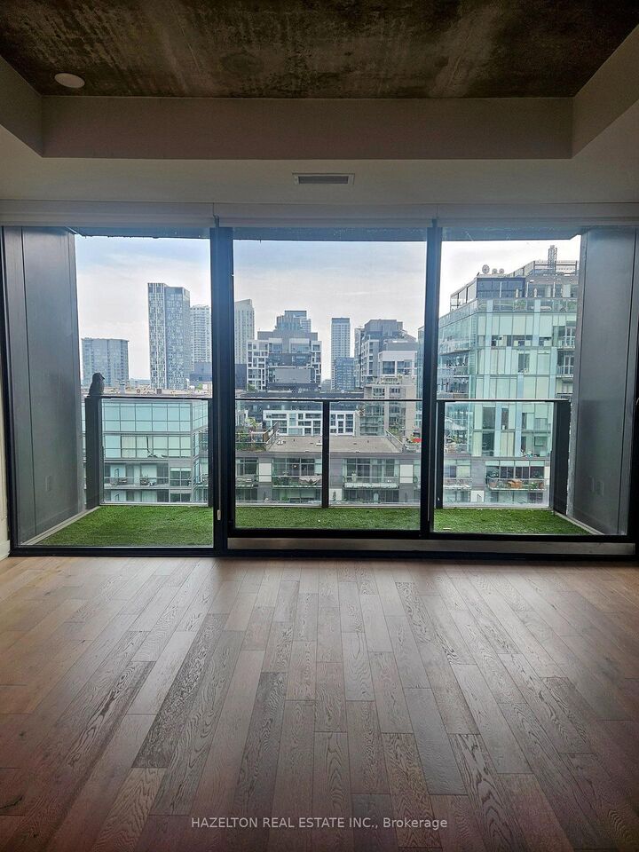 Property Photo:  629 King Street W 1207  ON M5V 1M5 