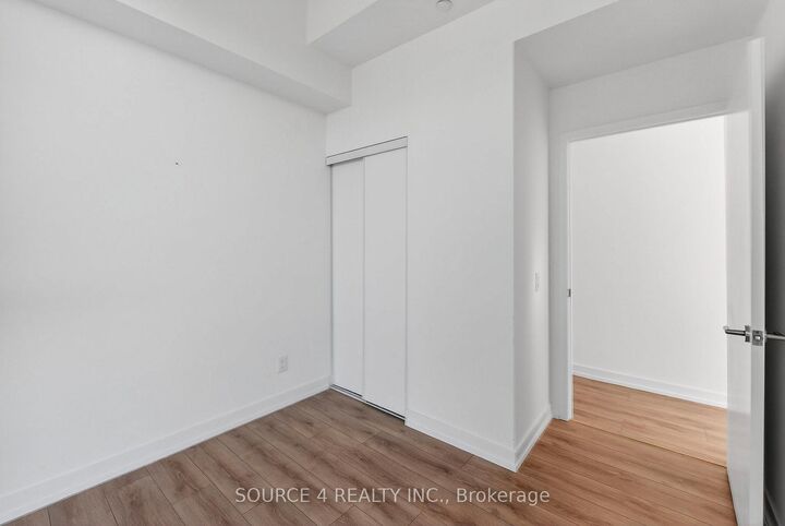 500 Dupont Street 717 — photo 1