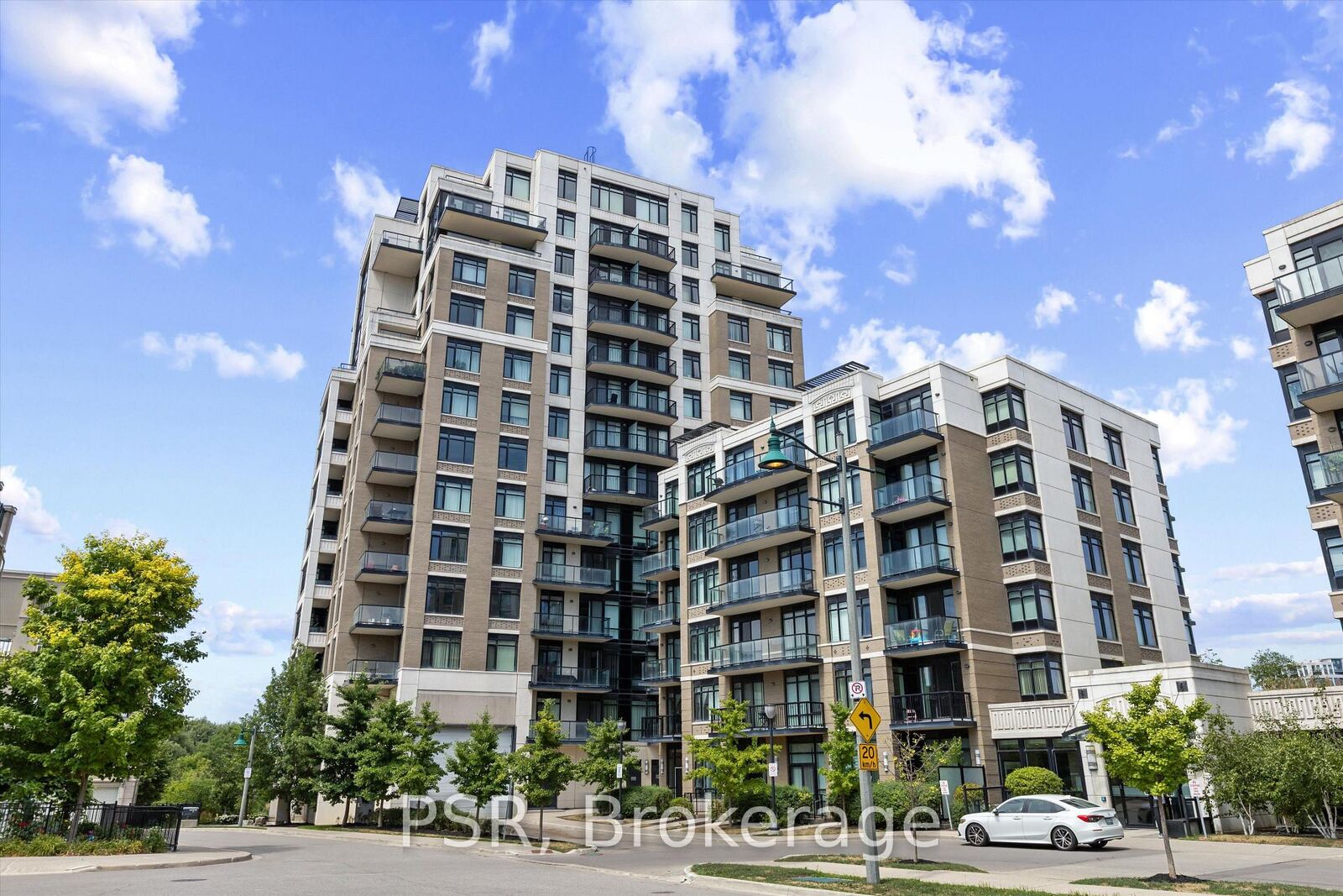 Property Photo:  151 Upper Duke Crescent 706  ON L6G 0E1 