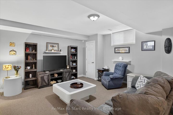 Property Photo:  29 Gunsolus Road  ON K9V 0E4 