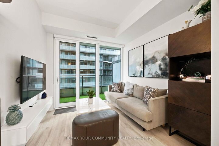 Property Photo: 70 Princess Street 1627 ON M5A 0X6