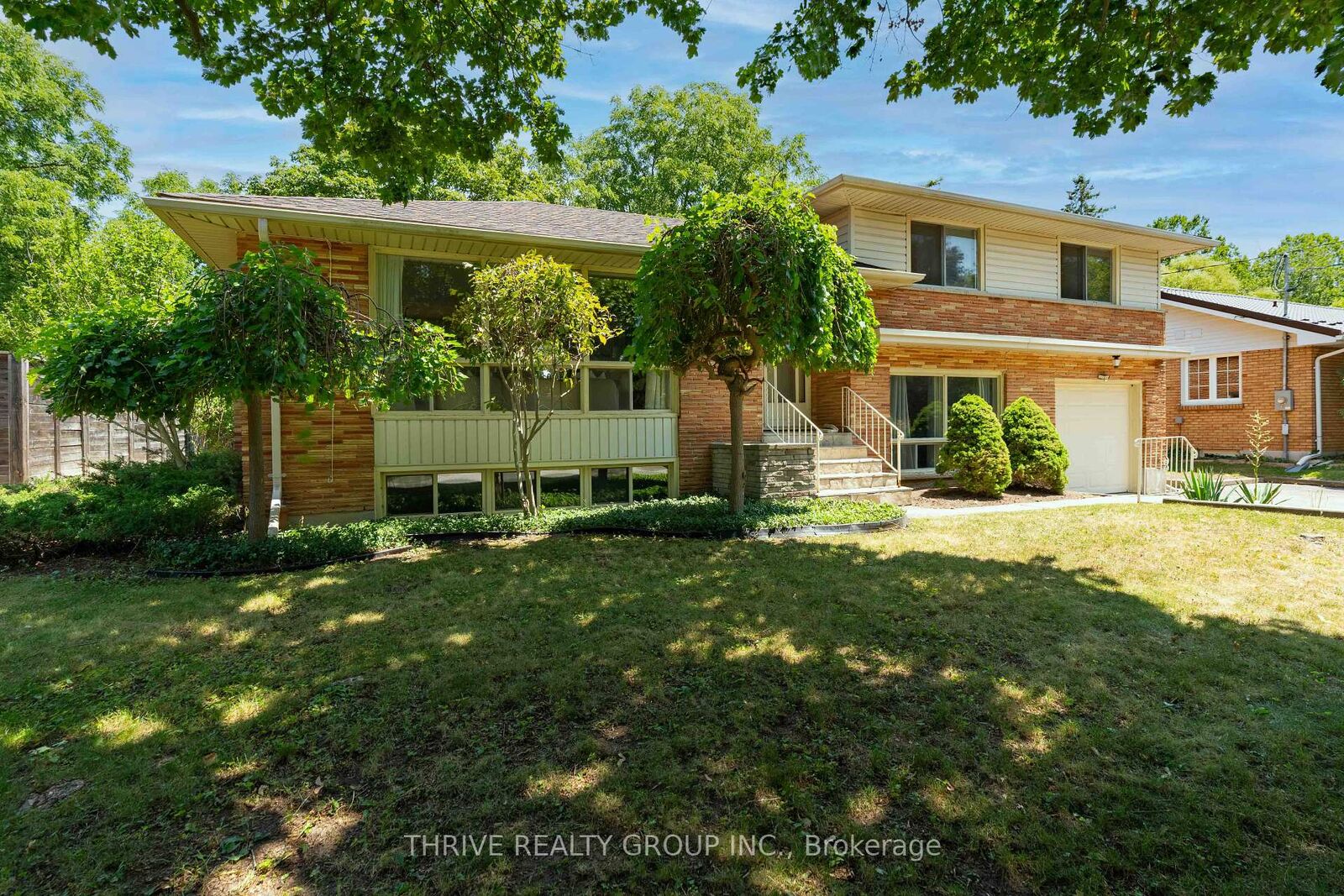 Property Photo:  85 Bloomfield Drive  ON N6G 1P4 
