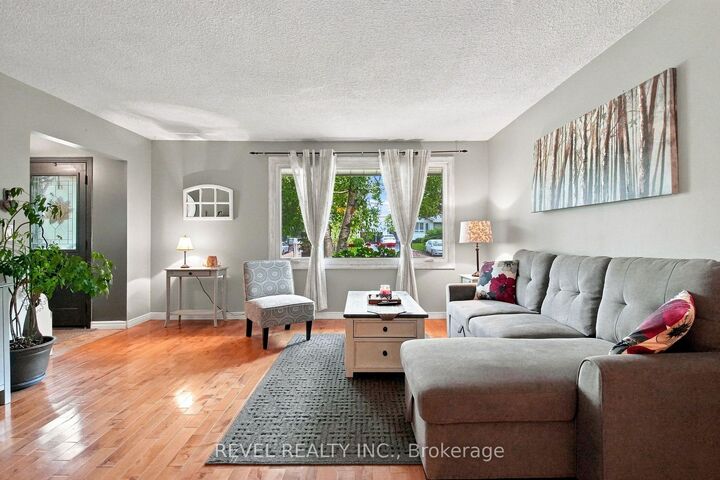 Property Photo:  562 Capilano Crescent  ON L1H 7V2 