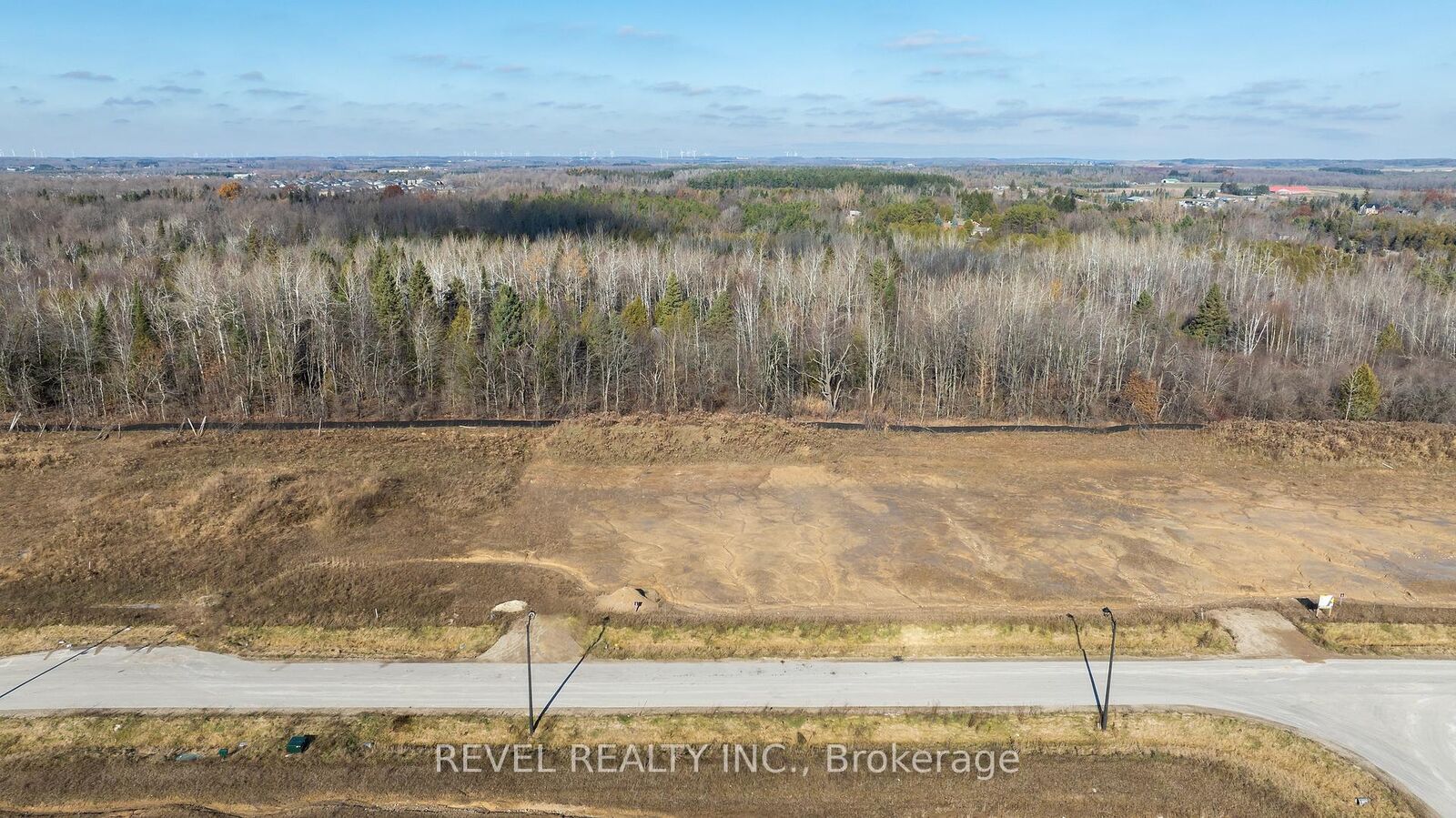 Property Photo:  16 Private Berry Drive  ON L9V 3T8 