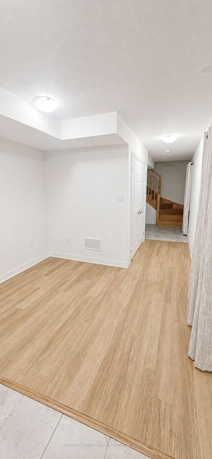 Property Photo:  11 Gunnel Road  ON L3B 0P3 