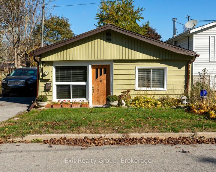 Property Photo:  127 Leopold Street  ON K8V 2K5 