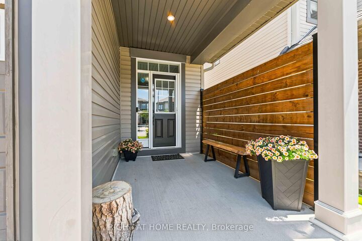 Property Photo:  209 Quarter Horse Street  ON K2S 0X9 