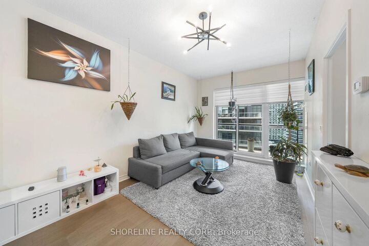 Property Photo:  39 Annie Craig Drive 1502  ON M8V 0A4 