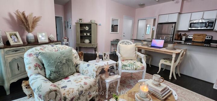Property Photo:  525 Wilson Avenue 116  ON M3H 0A7 