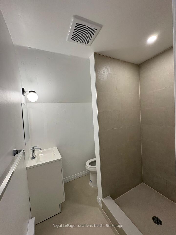 Property Photo:  150 13th Street W 1  ON N4K 3W4 