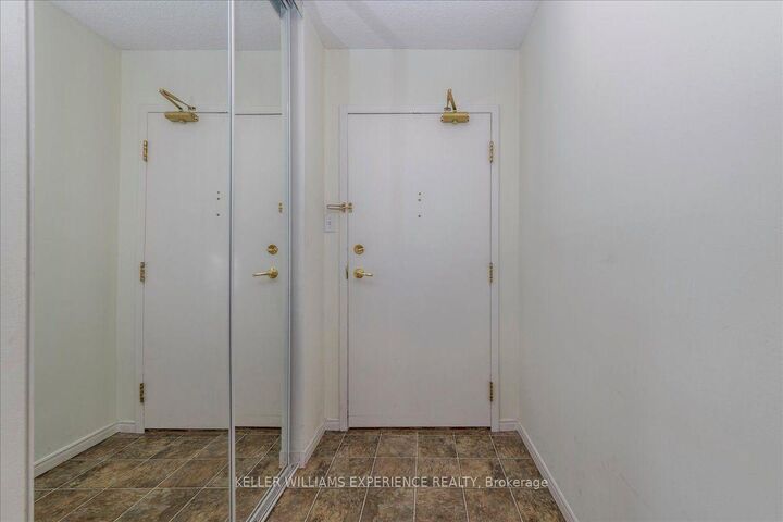 Property Photo:  270 Davis Drive 503  ON L3Y 8K2 