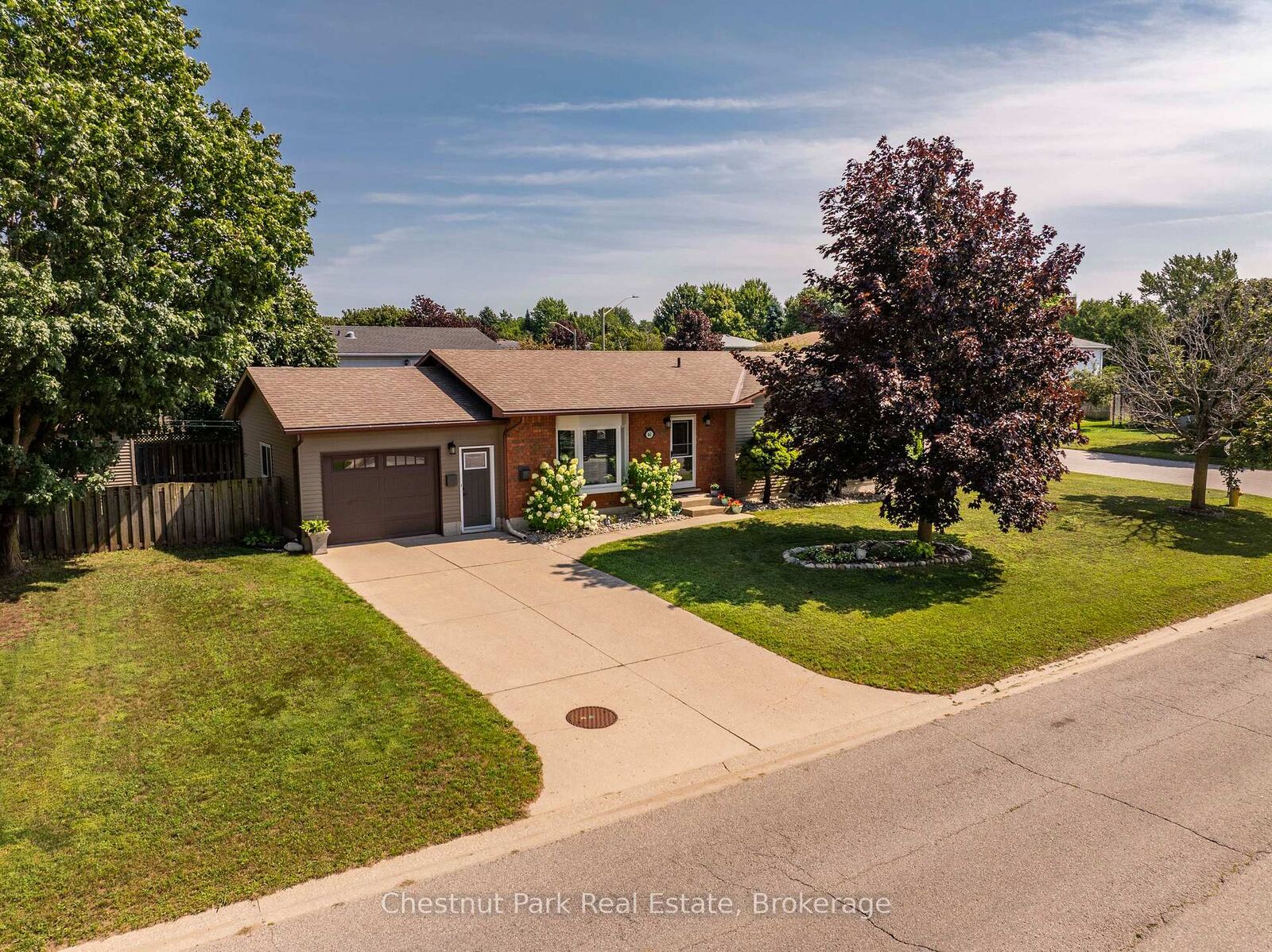 Property Photo:  861 Arlington Street  ON N0H 2C4 