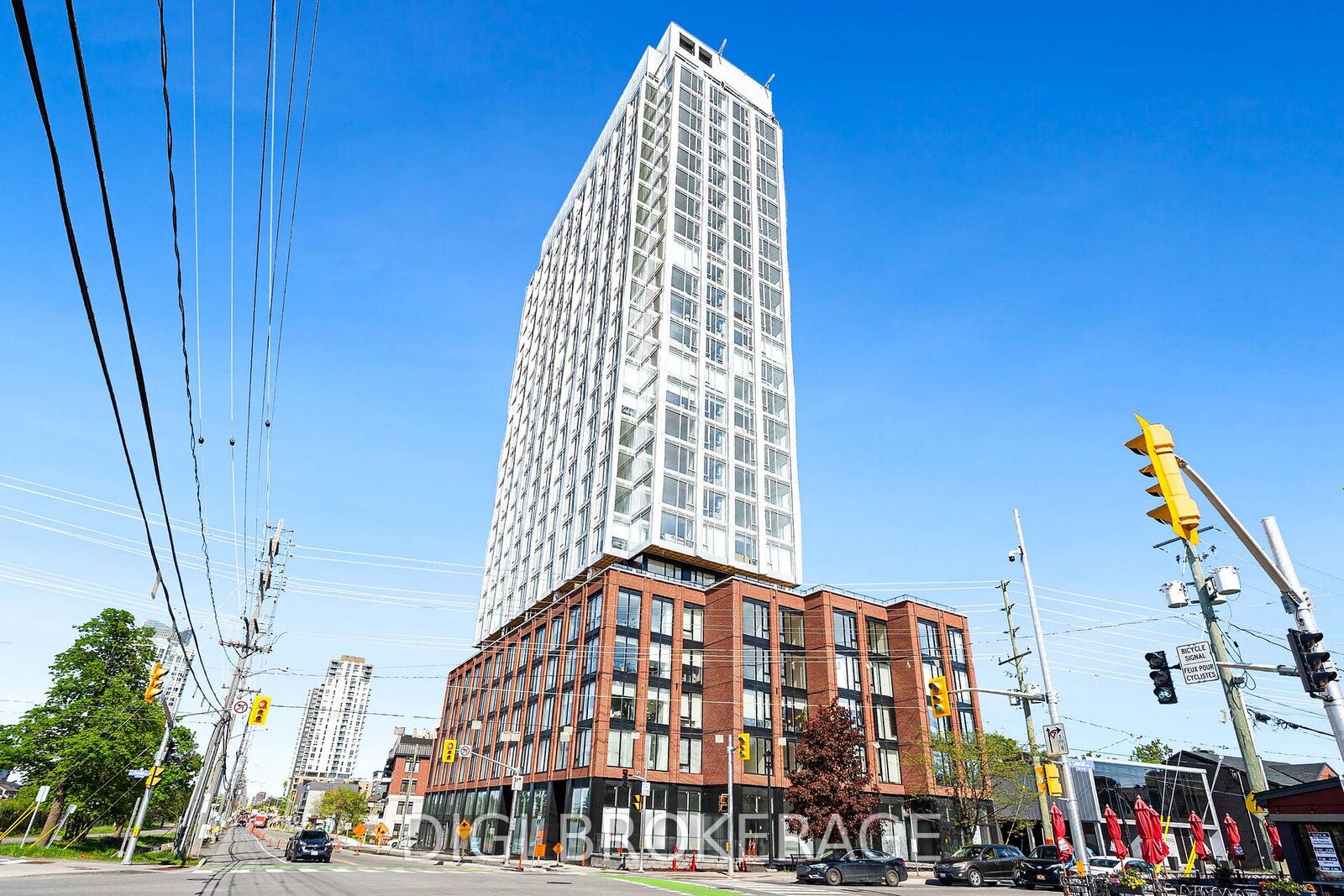 Property Photo:  2070 Scott Street 1810  ON K1Z 0C8 