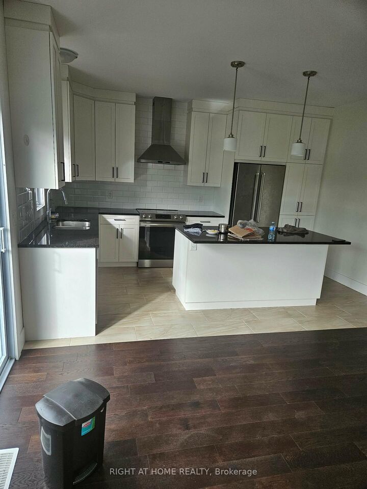 Property Photo:  15 Livya Street  ON K0A 2M0 