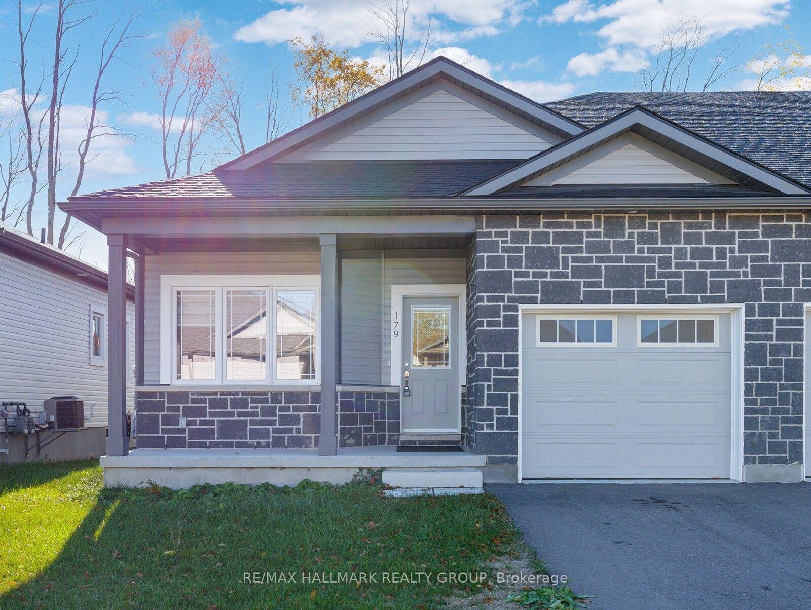 Property Photo:  179 Adley Drive  ON K6V 7J2 