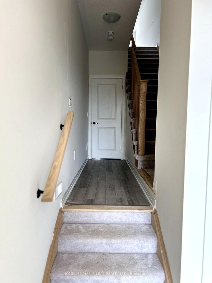 Property Photo:  585 Colborne Street 207  ON N3S 0K4 