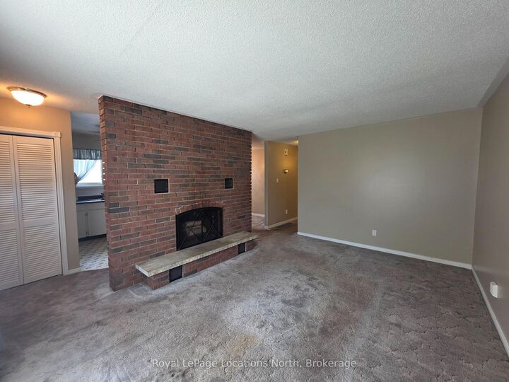 Property Photo:  508 Spruce Street  ON L9Y 3H6 