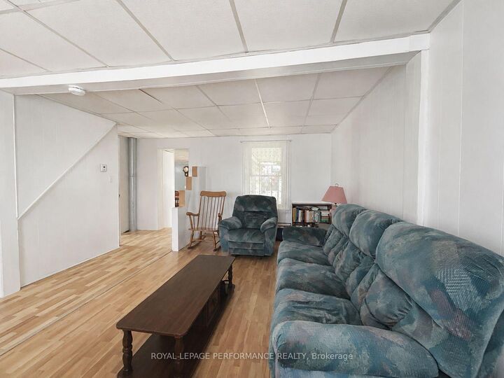 Property Photo:  232 Regent Street  ON K6A 1E9 