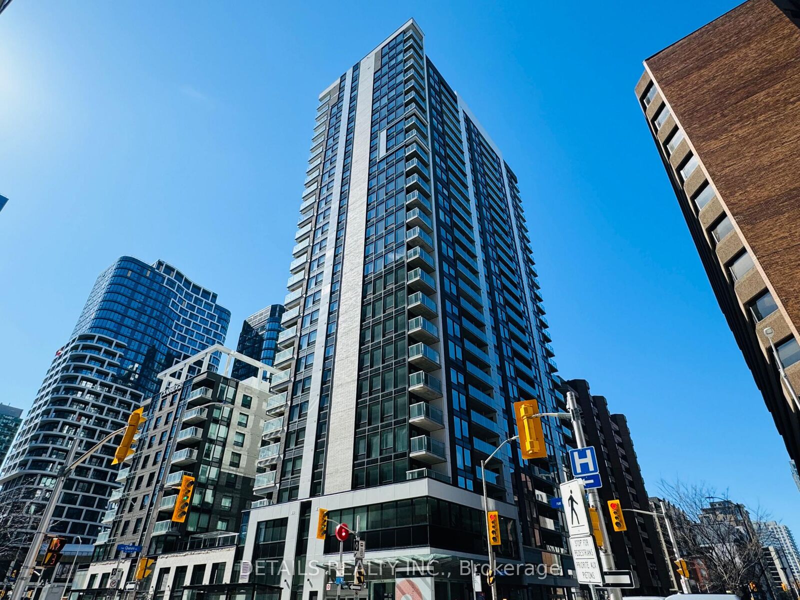 Property Photo:  340 Queen Street 1103  ON K1R 0G1 