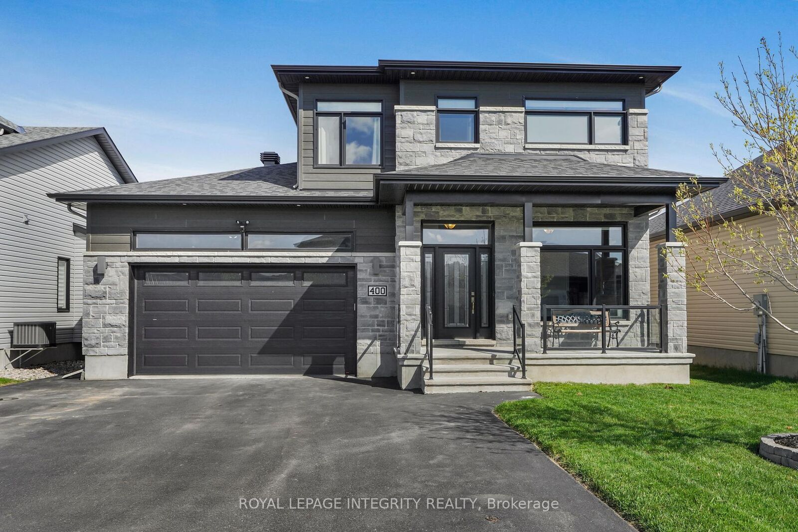 Property Photo:  400 Colmar Street  ON K0A 1W0 